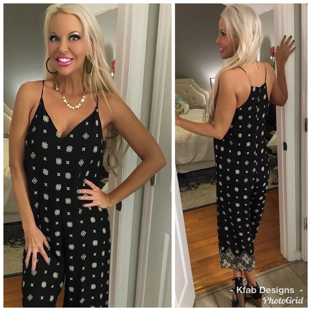 LAST 1! 💕Beautiful Black and Ivory Jumpsuit - Picture 3 of 3
